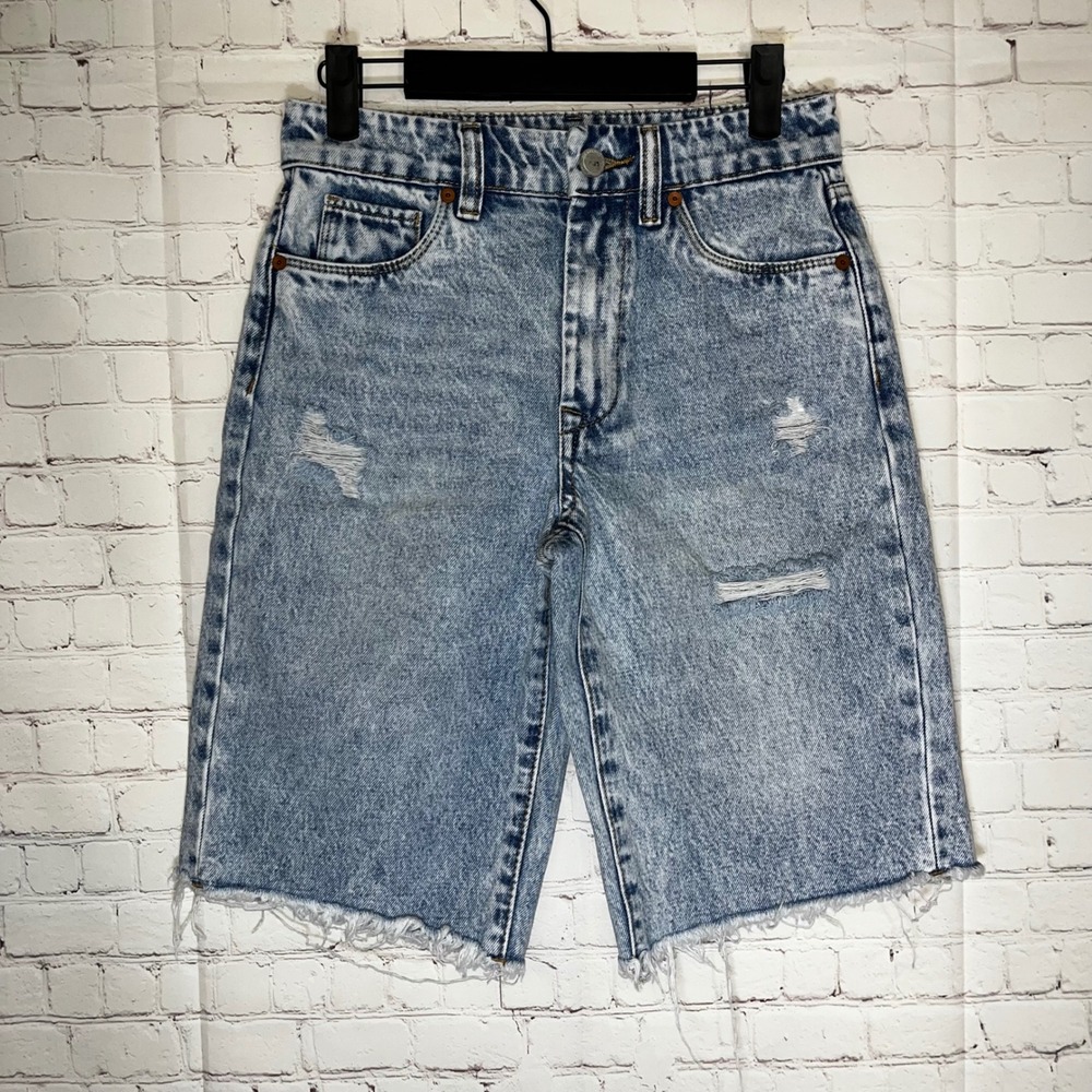 BLANKNYC The Leonard Loose Bermuda Shorts Light Acid Wash Distressed Denim‎ 24